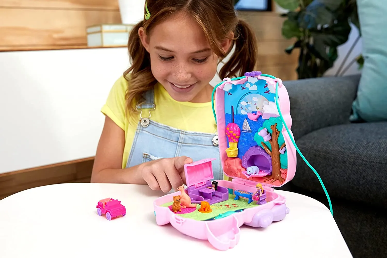 Polly Pocket Koala Adventures Wearable Purse Compact with Micro Polly Doll & Friend Doll, 8 Outdoor-Related Features, 5 Animals and More